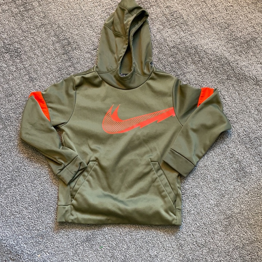 Boys Nike small dri fit sweater hoodie